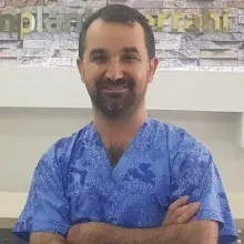 Dr. Dt. Fatih Özdemir — Kahramanmaraş. Portre fotoğrafı.