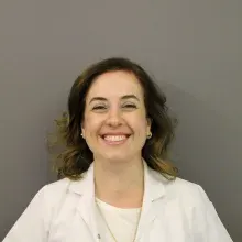 Dr. Dt. Badel Memili Arıcıoğlu — Ortodonti, Adana. Portre fotoğrafı.