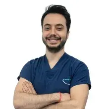 Dt. Hamza Aytaç — Diş Hekimi, Esenler, İstanbul. Portre fotoğrafı.