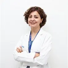 Doç. Dr. Tuba Oskay — Dermatoloji, Çankaya, Ankara. Portre fotoğrafı.