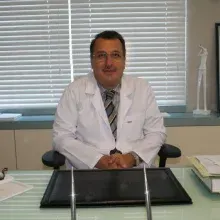 Uzm. Dr. Orhan Sami Gültekin — İstanbul. Portre fotoğrafı.