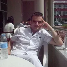 Dt. Barış Işık — Diş Hekimi, Mamak, Ankara. Portre fotoğrafı.
