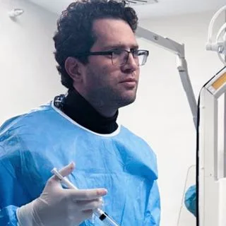 Doç. Dr. Fatih Levent — Kardiyoloji, Yıldırım, Bursa. Portre fotoğrafı.