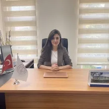 Uzm. Dt. Bergin Gökdeniz — İstanbul. Portre fotoğrafı.