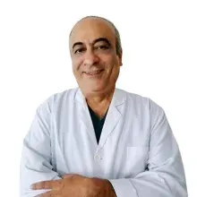 Uzm. Dr. Cengiz Bıçakçı — Dermatoloji, Yıldırım, Bursa. Portre fotoğrafı.