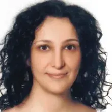 Op. Dr. Özlem Samur — Genel Cerrahi, Ankara. Portre fotoğrafı.