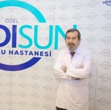 Uzm. Dr. Fatih Akkuş — Tıbbi Mikrobiyoloji, Çankaya, Ankara. Portre fotoğrafı.