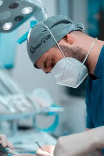 Dt. Berkhan Demir profilinde yer alan galeri fotoğrafı.