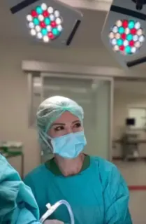 Doç. Dr. Emine Öztürk profilinde yer alan galeri fotoğrafı.