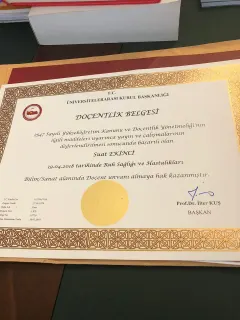 Doç. Dr. Suat Ekinci profilinde yer alan galeri fotoğrafı.