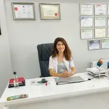 Uzm. Dr. Duygu Coşkun Özbakır — Dermatoloji, Isparta. Portre fotoğrafı.
