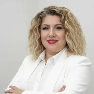 Dt. Seden Özet profilinde yer alan galeri fotoğrafı.