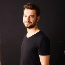 Psk. Dan. Enes Semiz — Psikolojik Danışma ve Rehberlik, Balıkesir. Portre fotoğrafı.