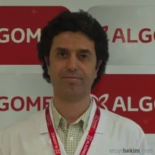 Op. Dr. Kemal Kürşat Eryılmaz — Göz Hastalıkları, Yüreğir, Adana. Portre fotoğrafı.