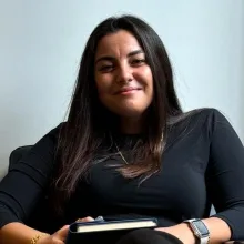 Kl. Psk. Elif Özkul — Psikoloji, İstanbul. Portre fotoğrafı.