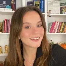 Psk. Ceyda Özbayat — Psikoloji, Afyonkarahisar. Portre fotoğrafı.