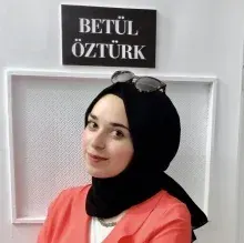 Betül Öztürk — Çocuk Gelişimi. Portre fotoğrafı.