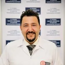 Dr. Öğr. Üyesi Özgür Yıldırım — Kalp Ve Damar Cerrahisi, Gaziosmanpaşa, İstanbul. Portre fotoğrafı.