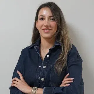 Psk. Gökmen Kübra İpek — Psikoloji. Portre fotoğrafı.