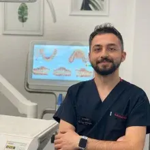 Uzm. Dt. Ahmet Hilmi Şifaoğlu — Samsun. Portre fotoğrafı.