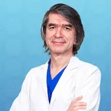 Prof. Dr. Güven Sadi Sunam — Göğüs Cerrahisi, Bahçelievler, İstanbul. Portre fotoğrafı.