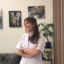 Dt. Ezgi Boyra — Diş Hekimi, İstanbul. Portre fotoğrafı.
