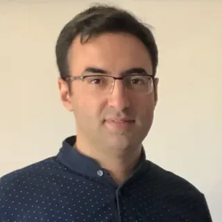 Doç. Dr. Ahmet Yalçın Güngör profilinde yer alan galeri fotoğrafı.