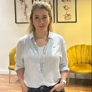 Fzt. Ezgi Akgün Ayas — Fizyoterapi Ve Rehabilitasyon, Giresun. Portre fotoğrafı.