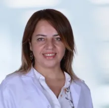 Uzm. Dr. Seher Çakır — Çocuk Sağlığı Ve Hastalıkları, Nilüfer, Bursa. Portre fotoğrafı.