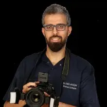 Dr. Dt. Fatih Ayçiçek. Portre fotoğrafı.
