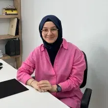 Psk. Ecem Eker — Psikoloji, Soma, Manisa. Portre fotoğrafı.