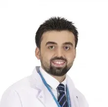 Op. Dr. Serdar Kara — Plastik Rekonstrüktif Ve Estetik Cerrahi, Gaziantep. Portre fotoğrafı.