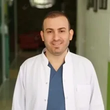 Dt. Ahmet Elpeze — Diş Hekimi, Kayapınar, Diyarbakır. Portre fotoğrafı.