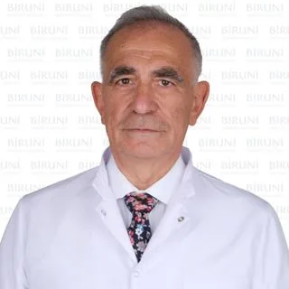 Prof. Dr. Tanfer Kunt — Kulak Burun Boğaz, Küçükçekmece, İstanbul. Portre fotoğrafı.