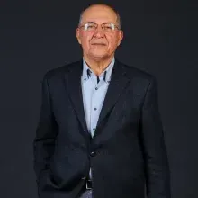 Op. Dr. Halis Barlas — Üroloji, Eskişehir. Portre fotoğrafı.