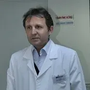 Uzm. Dr. Nusret Haliloğlu — Radyoloji. Portre fotoğrafı.