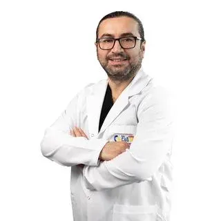 Op. Dr. Doğan Şensoy — Beyin Ve Sinir Cerrahisi, Düzce. Portre fotoğrafı.