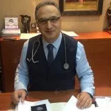 Prof. Dr. Ufuk Demirkılıç — Kalp Ve Damar Cerrahisi, Ankara. Portre fotoğrafı.