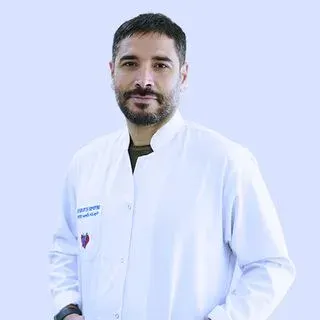 Op. Dr. Ömer Cengiz — Ortopedi Ve Travmatoloji, Batman. Portre fotoğrafı.