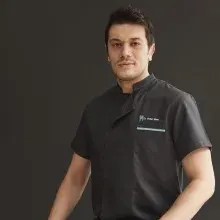 Dr. Dt. Volkan Eren — Şişli, İstanbul. Portre fotoğrafı.
