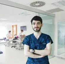 Fzt. Uğur Durmaz — Fizyoterapi Ve Rehabilitasyon, İstanbul. Portre fotoğrafı.