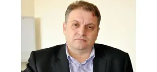 Prof. Dr. Mahmut Akyüz profilinde yer alan galeri fotoğrafı.