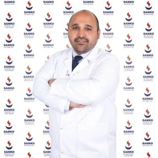Dr. Öğr. Üyesi Onur Altınbaş — Kulak Burun Boğaz, Şehitkamil, Gaziantep. Portre fotoğrafı.