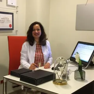 Op. Dr. Lale Beatrice Öktem profilinde yer alan galeri fotoğrafı.