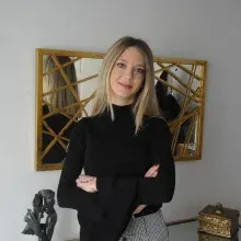 Kl. Psk. Alara Köksal — Psikoloji, İstanbul. Portre fotoğrafı.