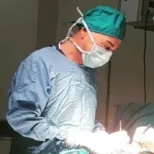Doç. Dr. Mehmet Emin Güneş — İstanbul. Portre fotoğrafı.
