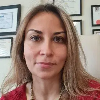 Op. Dr. Bengi Balcı — Genel Cerrahi, Antalya. Portre fotoğrafı.