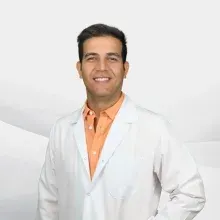 Dr. Öğr. Üyesi Meriç Balıkoğlu — Kadın Hastalıkları Ve Doğum, Karşıyaka, İzmir. Portre fotoğrafı.