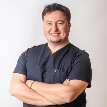Dr. Dt. Cemal Şişman — Adana. Portre fotoğrafı.