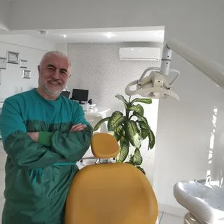 Dt. Said Nur Ramazanoğlu — Diş Hekimi, Kahramanmaraş. Portre fotoğrafı.